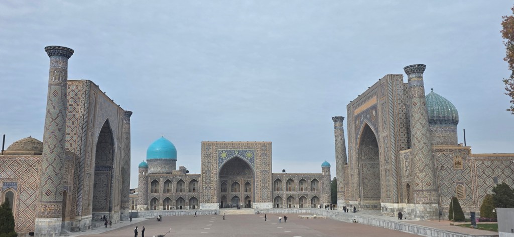 Place du Régistan Samarcande